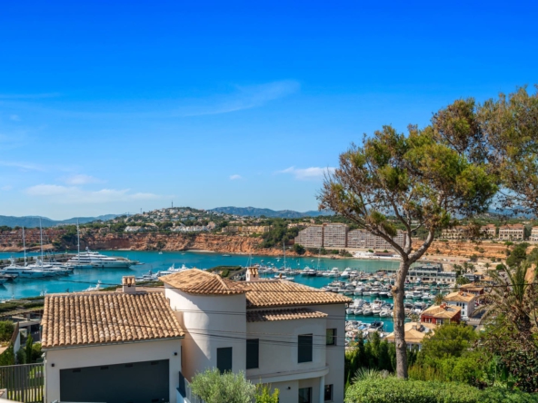 atemberaubende-neubau-villa-mit-grossartigem-meerblick-in-el-toro-mallorca-11