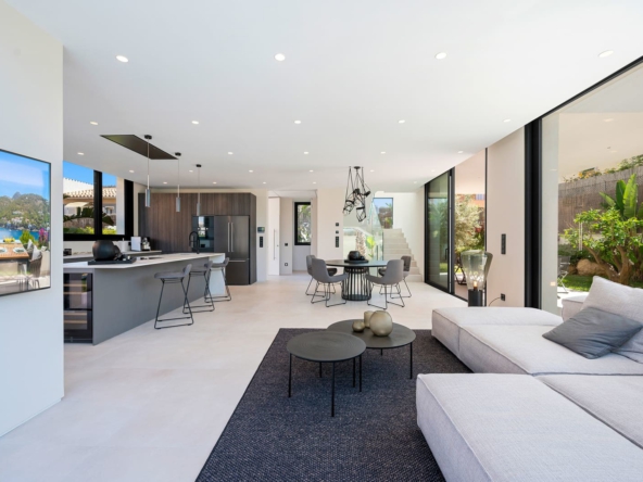 atemberaubende-neubau-villa-mit-grossartigem-meerblick-in-el-toro-mallorca-13