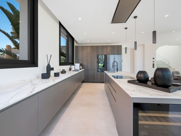 atemberaubende-neubau-villa-mit-grossartigem-meerblick-in-el-toro-mallorca-16