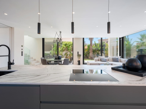 atemberaubende-neubau-villa-mit-grossartigem-meerblick-in-el-toro-mallorca-18