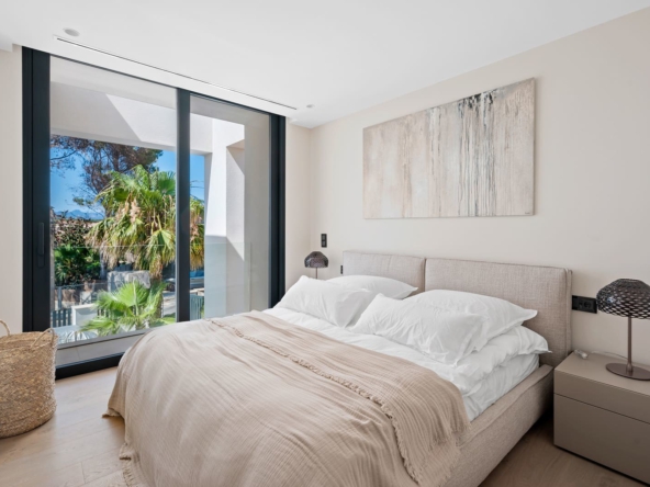 atemberaubende-neubau-villa-mit-grossartigem-meerblick-in-el-toro-mallorca-38