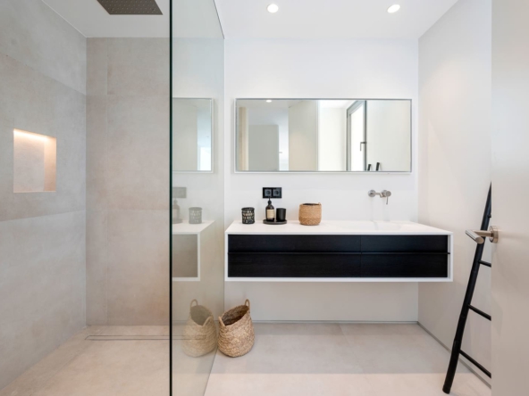 atemberaubende-neubau-villa-mit-grossartigem-meerblick-in-el-toro-mallorca-40