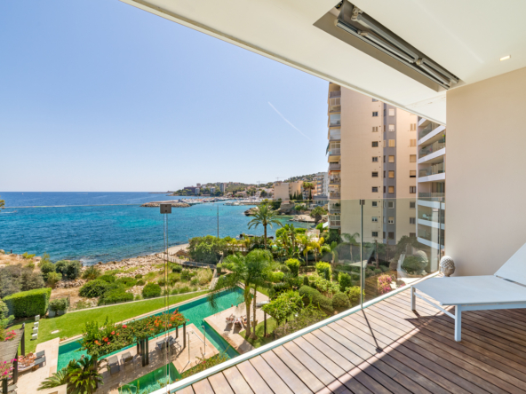 64b64d2b13e11c7675f0f3b6