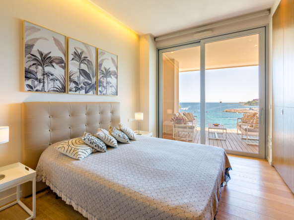 64b64d6d13e11c5269f0f3b8