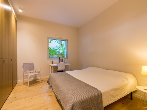 64b64e0613e11c9eb8f0f3bd